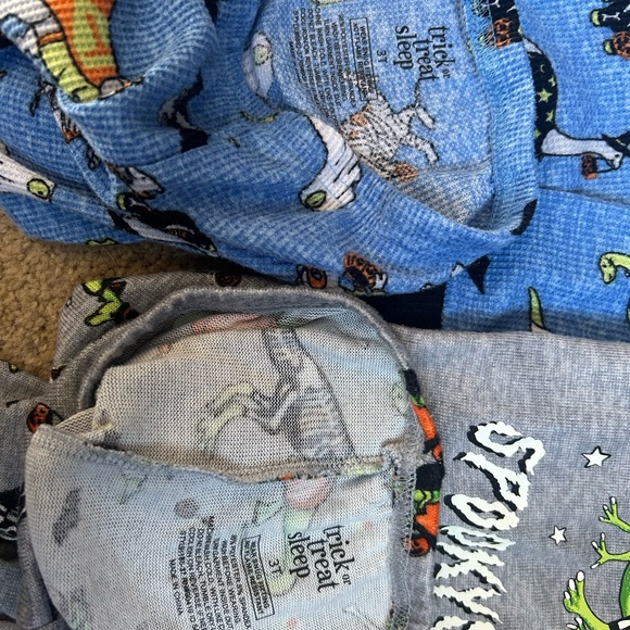 Kids Dinosaur Pajama Set - Blue and Gray - Picture 7 of 7